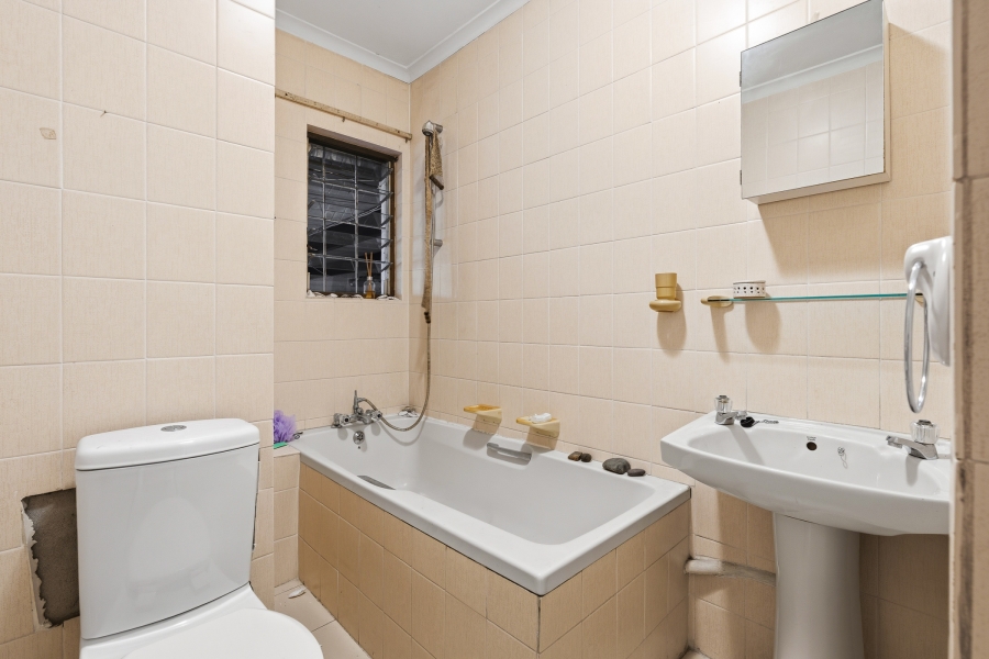 3 Bedroom Property for Sale in Pinelands Western Cape